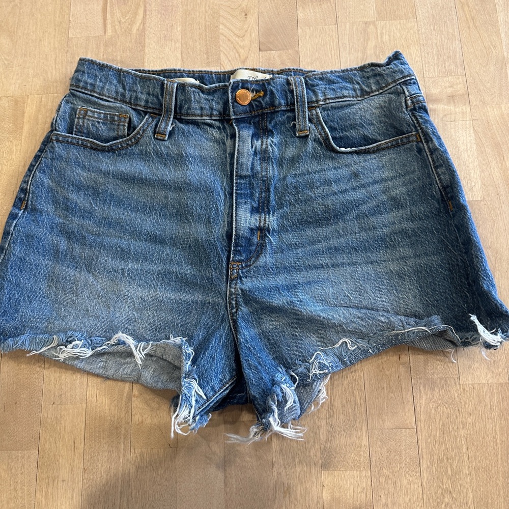Universal Thread Blue Frayed Hem Jean Shorts